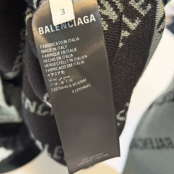 Balenciaga Gray Logo Cardigan - New with tag size 3 / XL - Picture 5 of 6